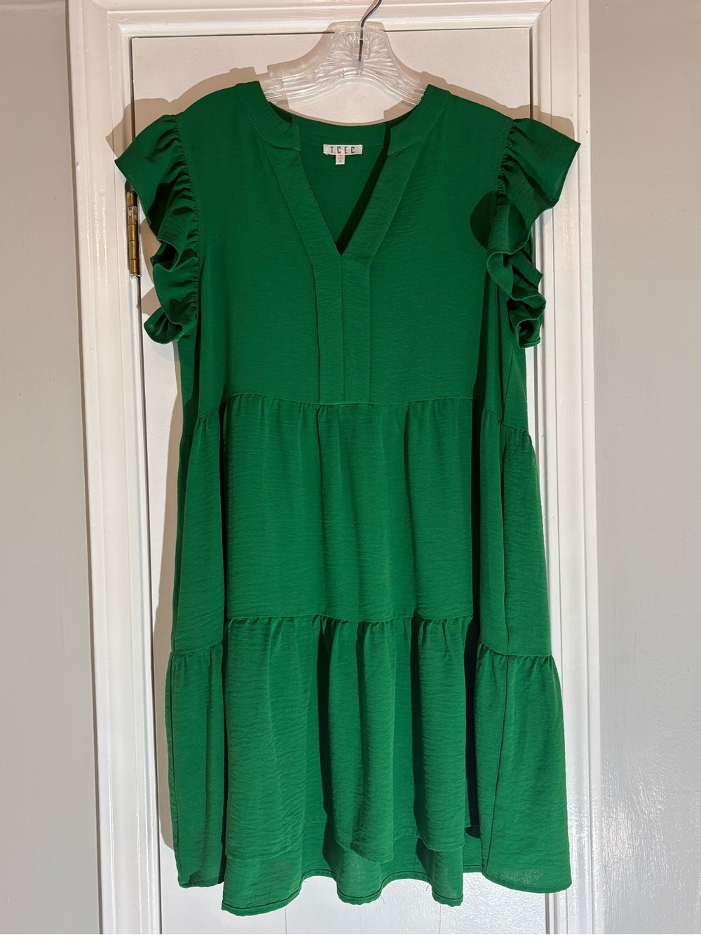 Women’s Green Ruffle Sleeve Tiered Dress
